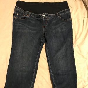 Old navy maternity capris